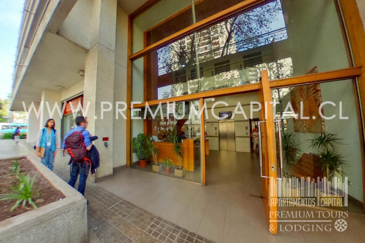 Apartamentos Capital Сантяго Екстериор снимка
